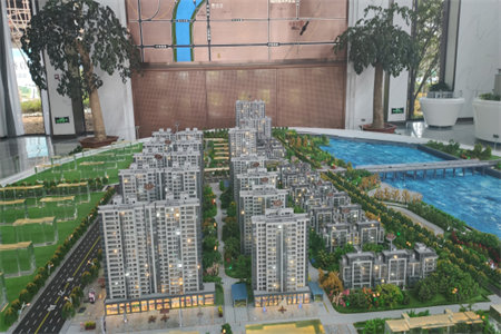 碧桂园凤凰台3室2厅2卫75万102m2出售
